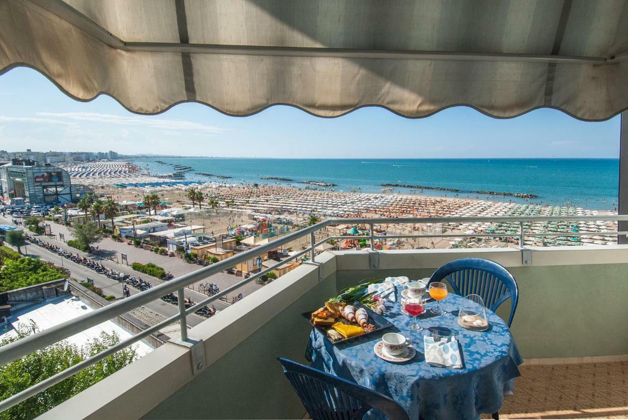 Hotel Nettuno Cattolica Exterior photo